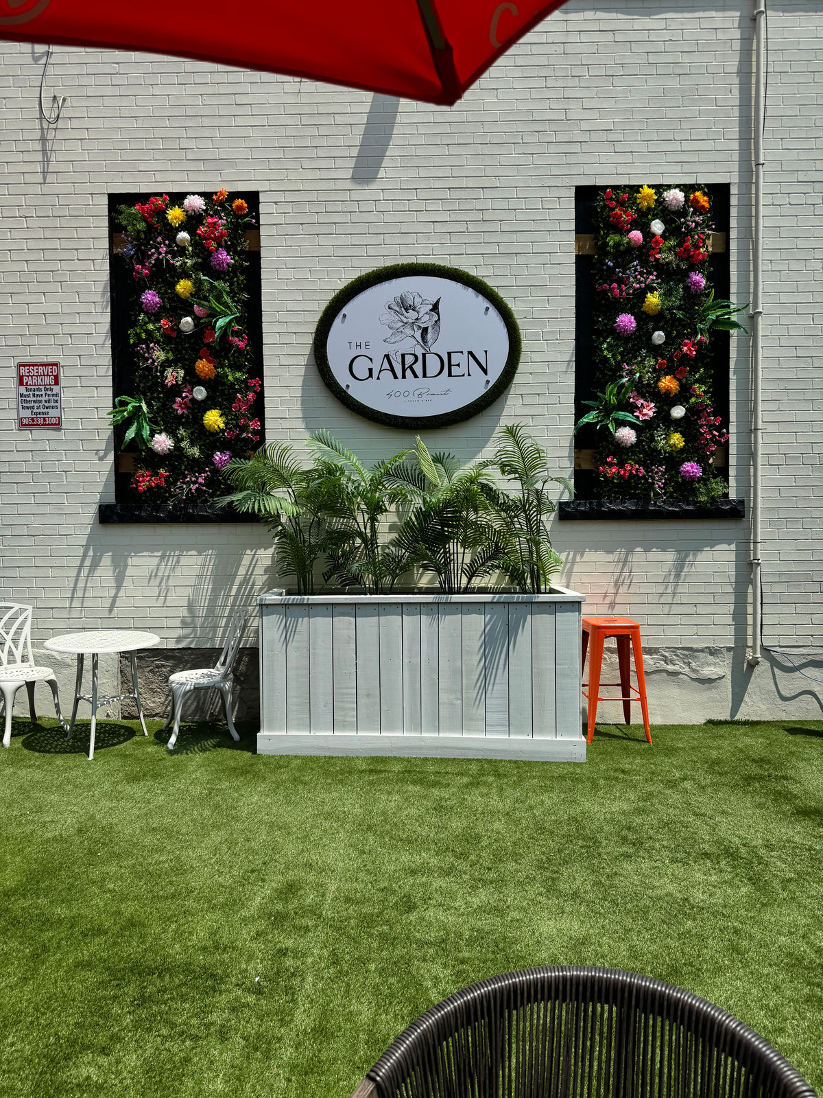 400 Brant Kitchen and Bar – Must Discover List